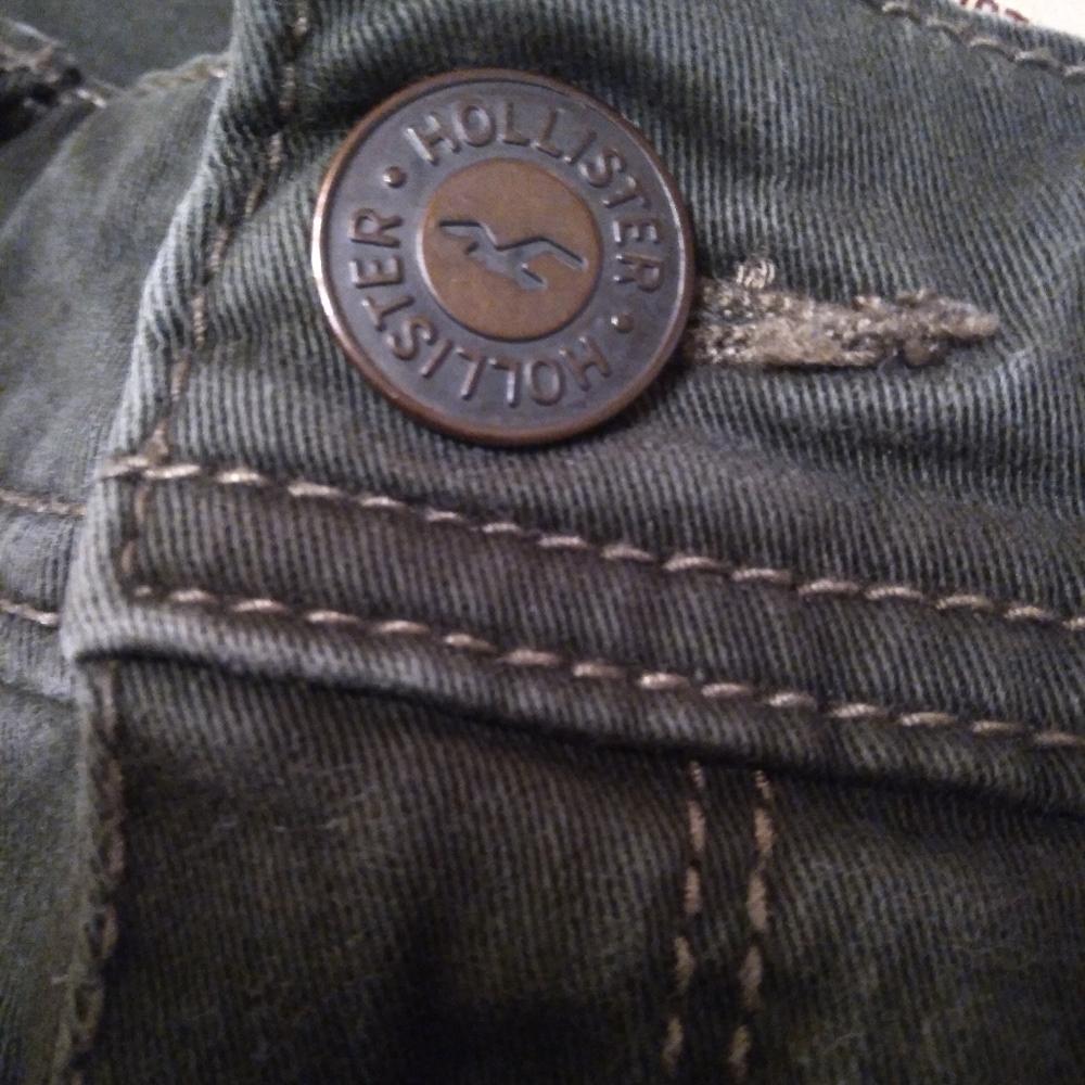 Hollister Low Rise Shorts - Picture 3 of 8